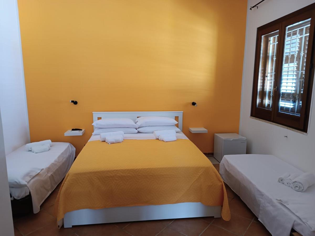 Ilary'S Rooms Marsala Bagian luar foto