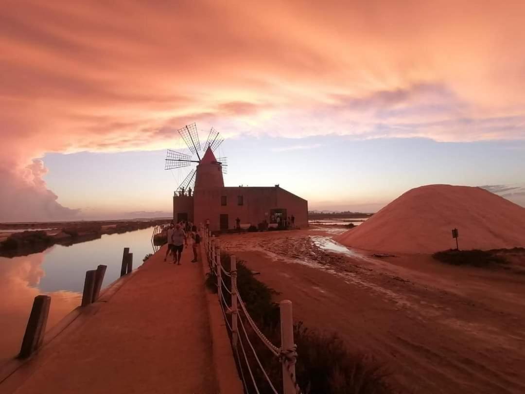 Ilary'S Rooms Marsala Bagian luar foto